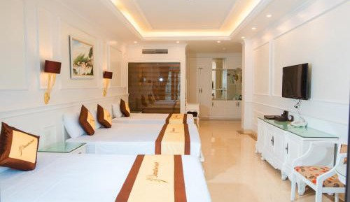 Deluxe Family Suite