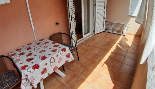 Studio with Covered Balcony