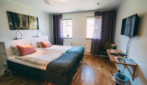 Double or Twin Room with Private Bathroom