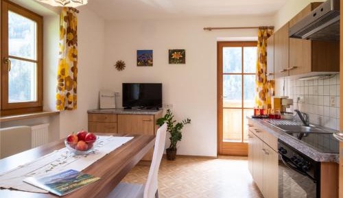 Two-Bedroom Apartment (4 Adults)