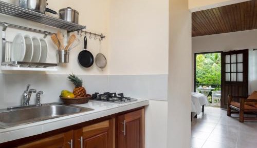 Garden Side Kitchenette