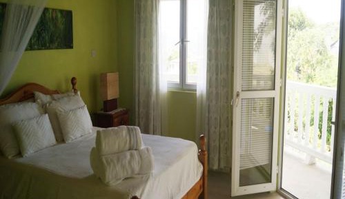 Double Room with Balcony and Sea View