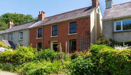 Two-Bedroom Holiday Home
