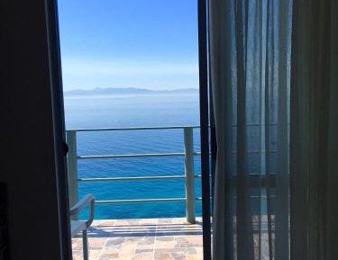 Triple Room with Sea View