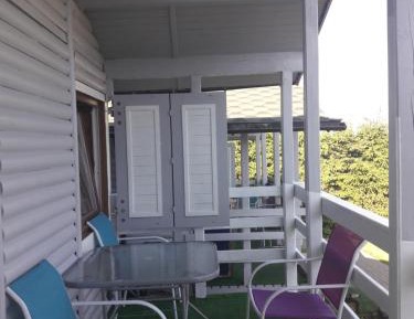 Chalet (4 Adults)