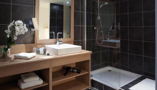 One-Bedroom Apartment (4 Adults)