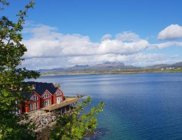 Three-Bedroom Holiday Home 