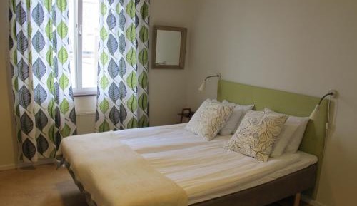 Twin Room with Shared Bathroom