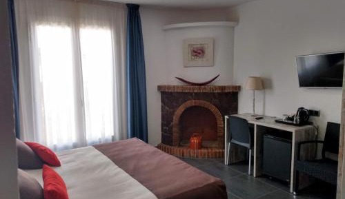 Superior Queen Room with River View