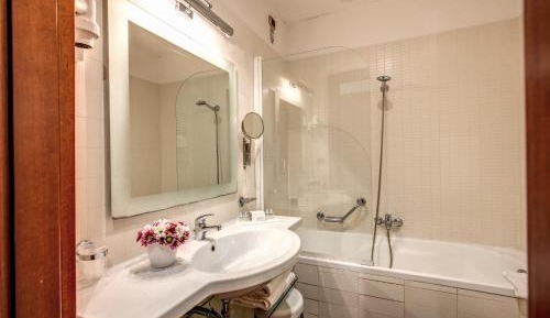 Economy Double or Twin Room