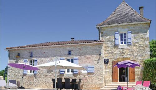 Three-Bedroom Holiday Home 
