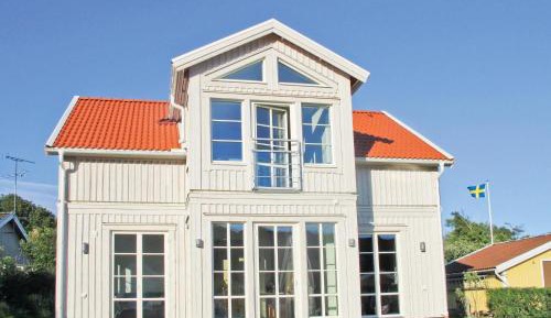 Three-Bedroom Vacation Home 