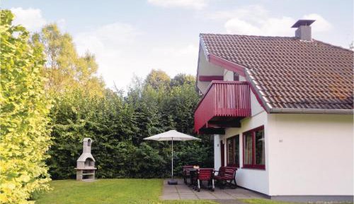 Three-Bedroom Holiday Home 