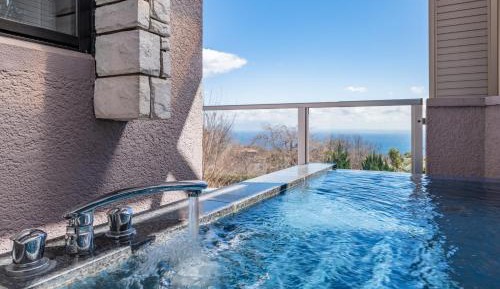 Deluxe Suite with Sea View