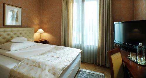 Single Room with Balcony