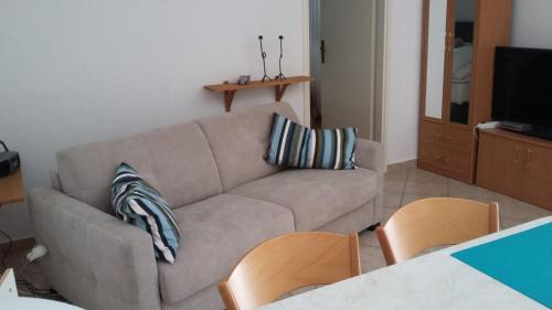 One-Bedroom Apartment with Balcony