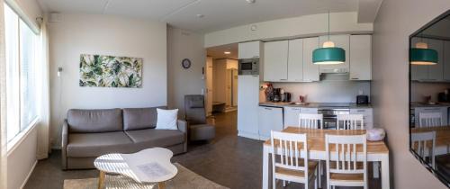 One-Bedroom Apartment with Sauna