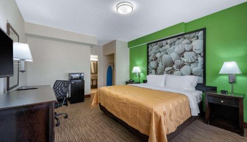 King Room with Parking View - Non-Smoking