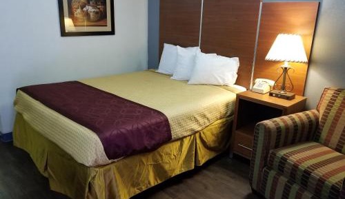 Queen Room - Mobility Access/Non-Smoking