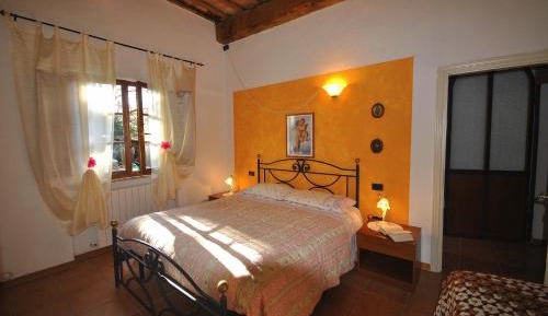 Three-Bedroom Apartment with Garden View