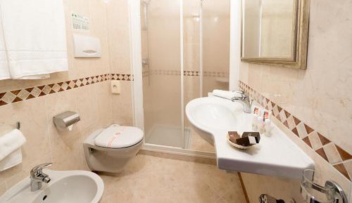 Comfort Double or Twin Room