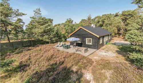 Three-Bedroom Holiday Home 