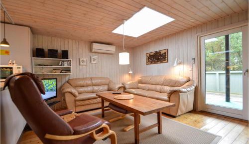 Three-Bedroom Holiday Home 