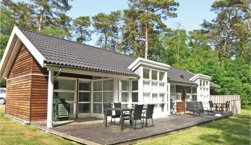 Four-Bedroom Holiday Home