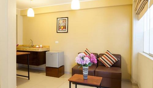 One-Bedroom Apartment