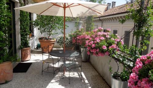 Deluxe Double Room with Terrace