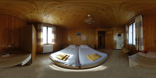 Double or Twin Room with Shared Bathroom