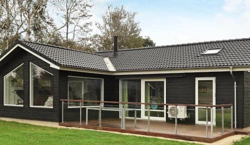 Three-Bedroom Holiday Home 