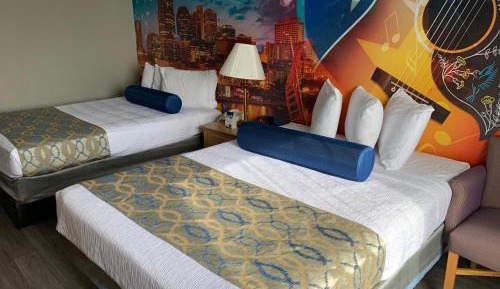 Queen Room with Two Queen Beds - Non-Smoking