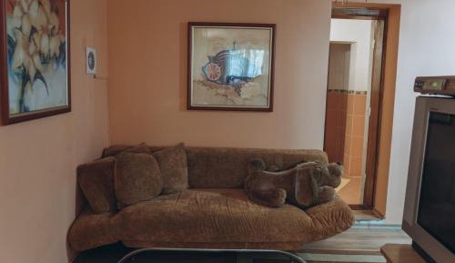 Queen Room with Shared Bathroom