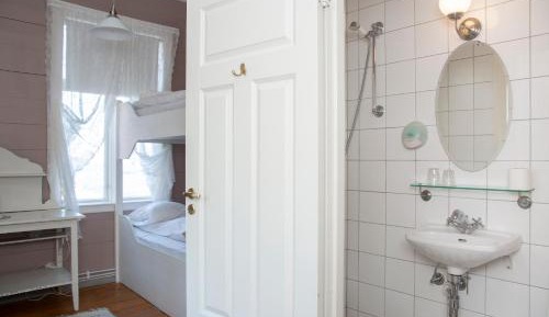 Single Room with Bathroom