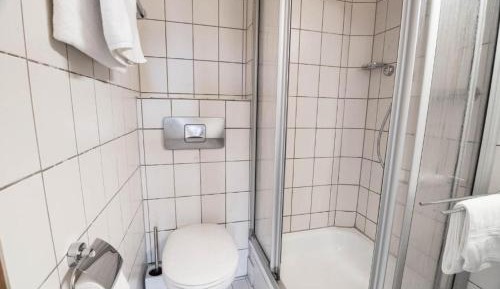 Single Room with Private Bathroom