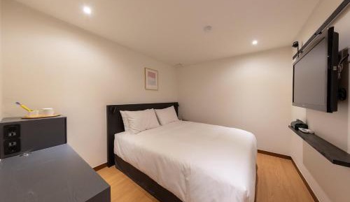 Standard Double Room - No Window