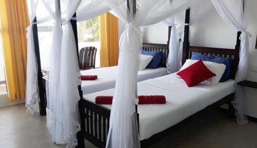 Standard Twin Room with Sea View