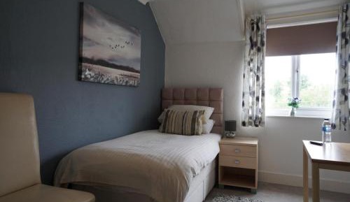 Single Room with Shared Bathroom