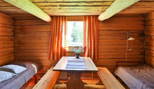 Granary with loft - Pihlaja-aitta 