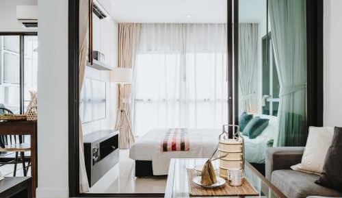 Deluxe Queen Suite
