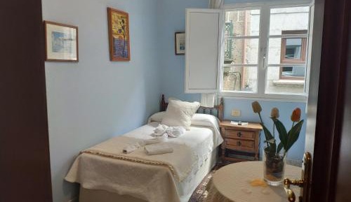 Single Room with Private External Bathroom