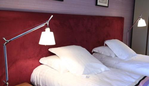 Vintage Twin Room