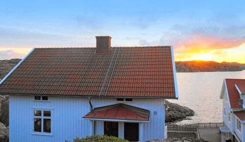 Two-Bedroom Holiday Home