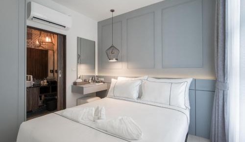 Deluxe Double or Twin Room with City View