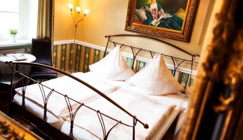 Classic Double Room with City View