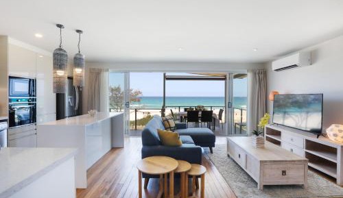 Premium Deluxe Two-Bedrooms Apartment With Balcony - Ocean View