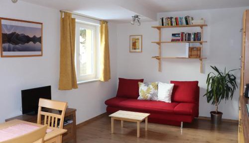 One-Bedroom Apartment 1
