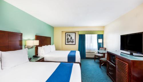 Queen Room with Two Queen Beds