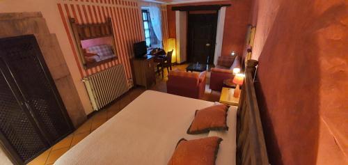 Deluxe Double or Twin Room with Spa Bath